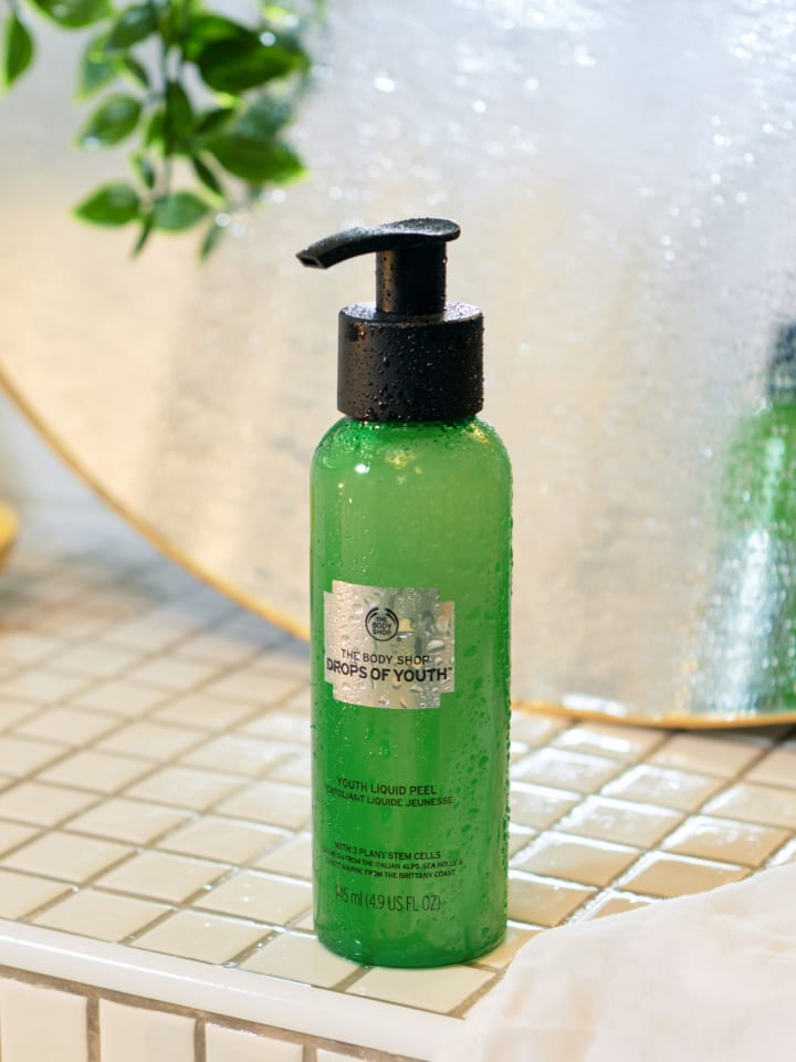 Drops Of Youth Youth Liquid Peel 145ml | The Body Shop Indonesia